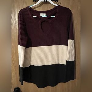 Women’s long sleeve top